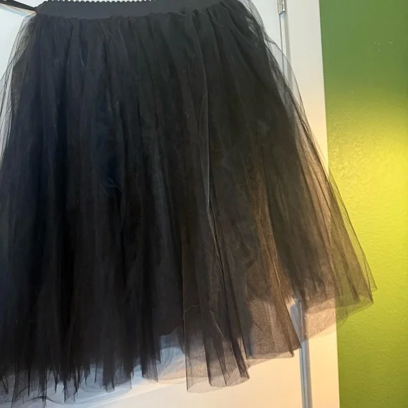 Black Tulle Skirt - Picture 3 of 5